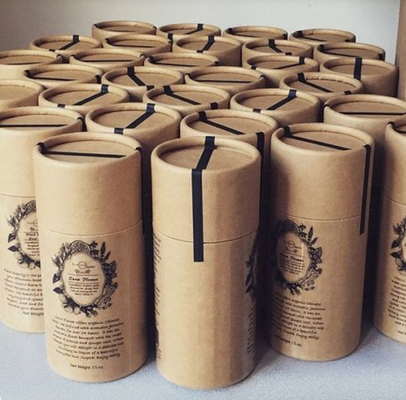 Tubes de papier biodégradables d'oreiller de velours, emballage réutilisé de tube de carton
